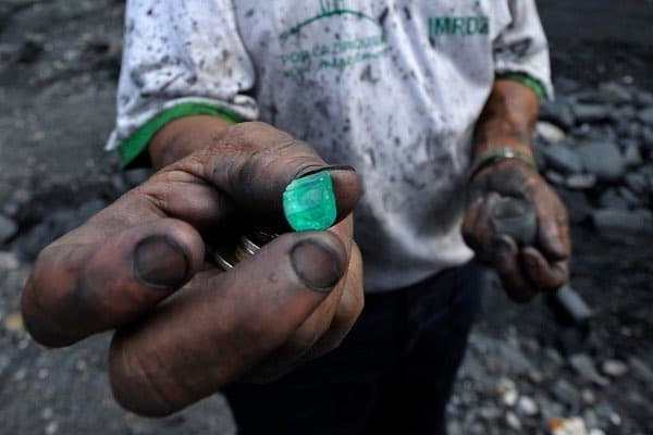 Esmeraldas colombianas de alta calidad — MeraldWorld